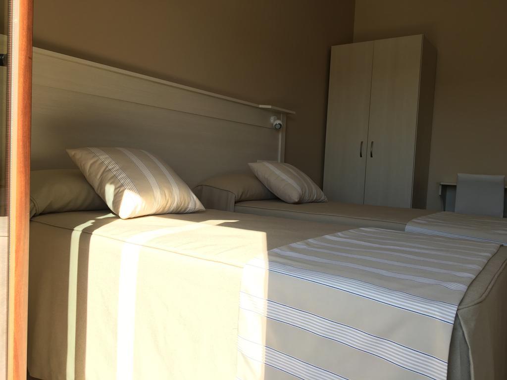 Hostal Los Encinares Villanueva de Córdoba Exteriör bild