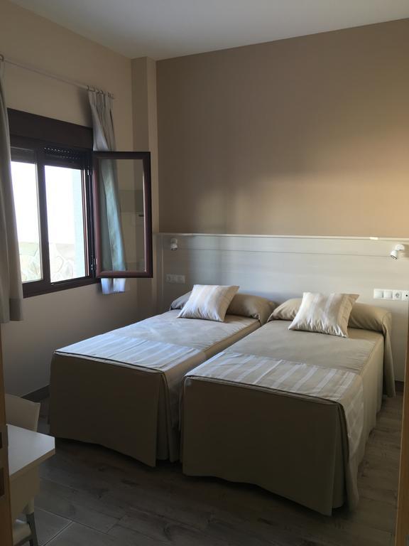 Hostal Los Encinares Villanueva de Córdoba Exteriör bild
