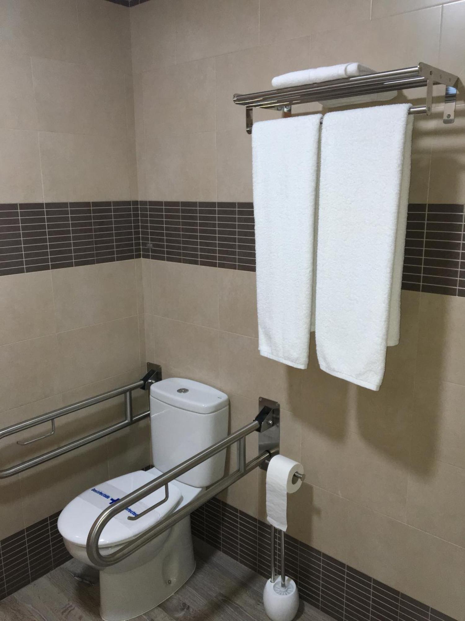 Hostal Los Encinares Villanueva de Córdoba Exteriör bild