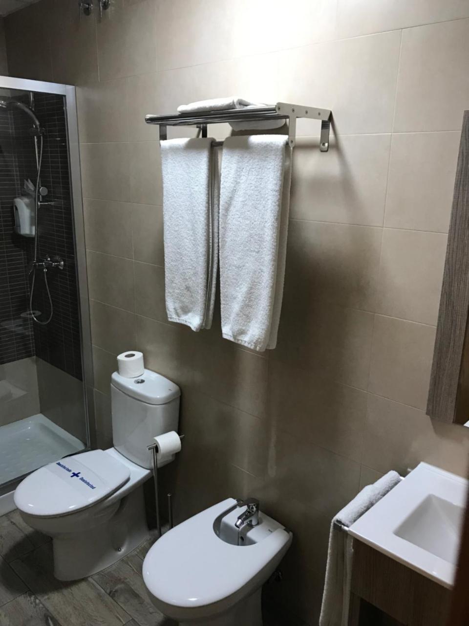 Hostal Los Encinares Villanueva de Córdoba Exteriör bild